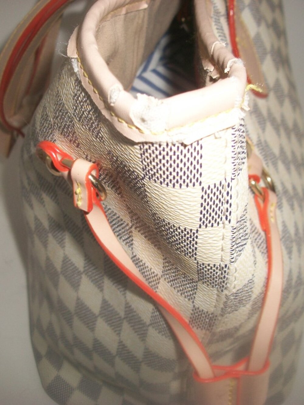 Large Tote in Style of Damier Azur Neverfull NOT Louis Vuitton - Picture 7 of 14